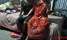 सोनाली, एक युवा बांग्लादेशी पत्नी, कैमरे पर उसके पति के साथ निषिद्ध सेक्स में संलग्न है
